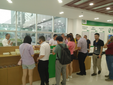夏天到了，請收下最衛生的講解器